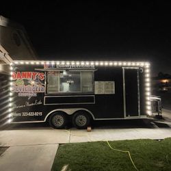 Food Trailer 