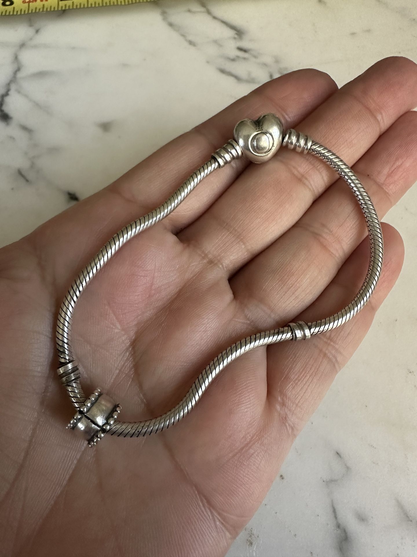 925 Sterling Silver Genuine Pandora Heart Bracelet W/xtra Charm- Size 8