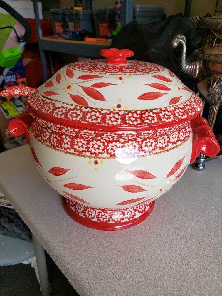 Temptation By TARA red Soup Tureen w/Ladle 