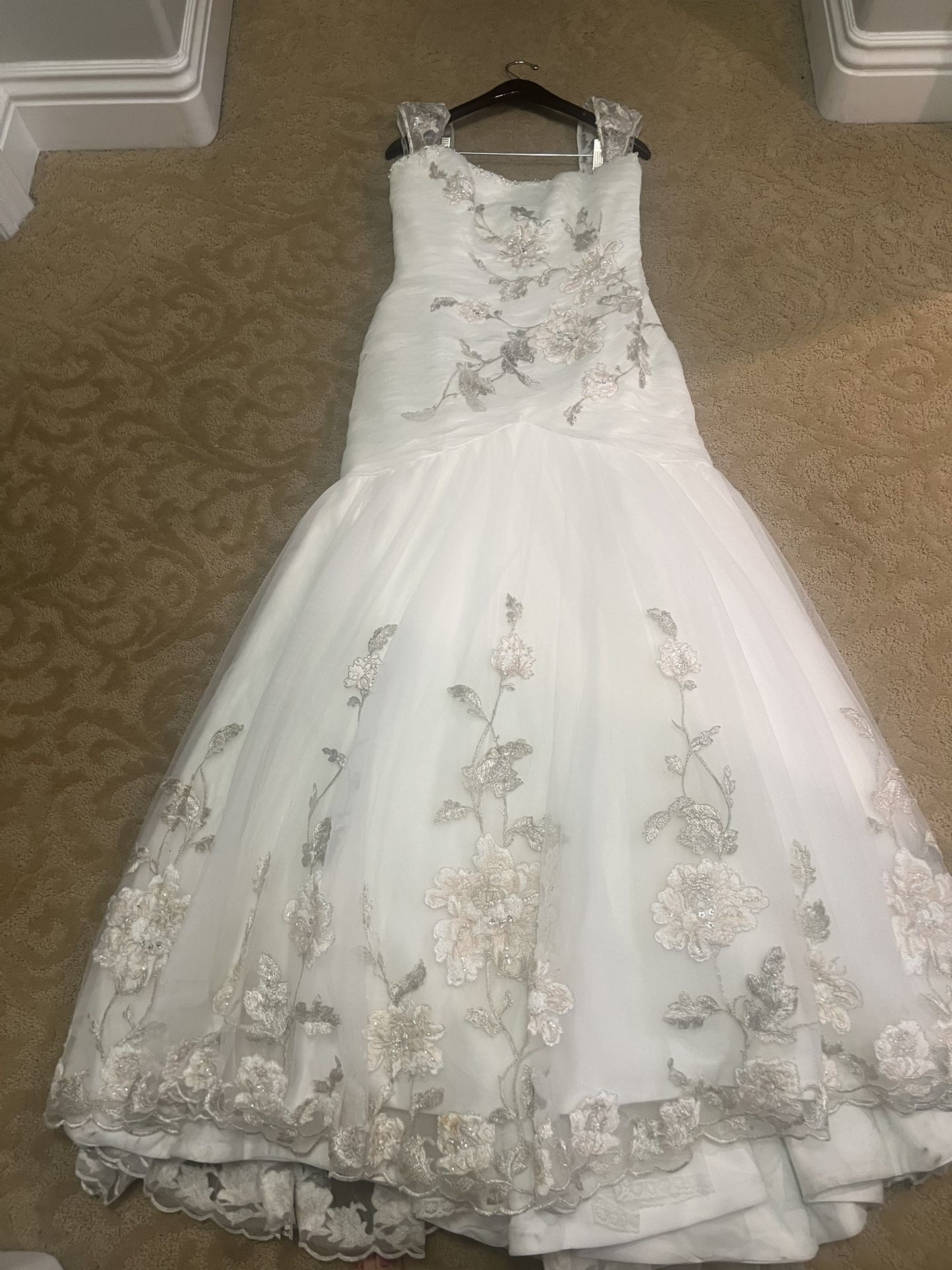 Wedding dress
