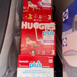 Huggies DIAPERS SIZE 3