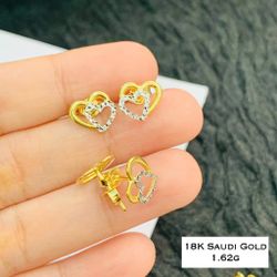 1 Pair 18K SAUDI GOLD TWO TONE HEART EARRINGS
