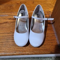 Girls Shoes Size 3.5