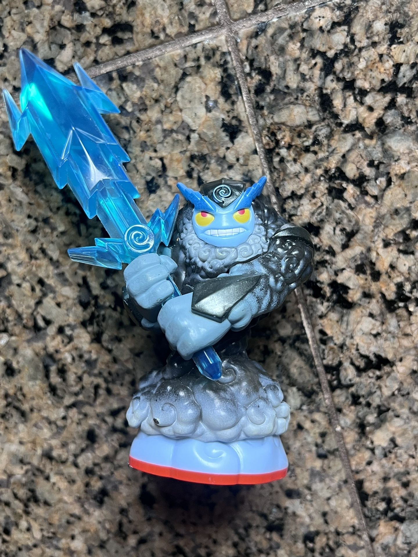 Skylanders Trap Team Master Thunderbolt Figure