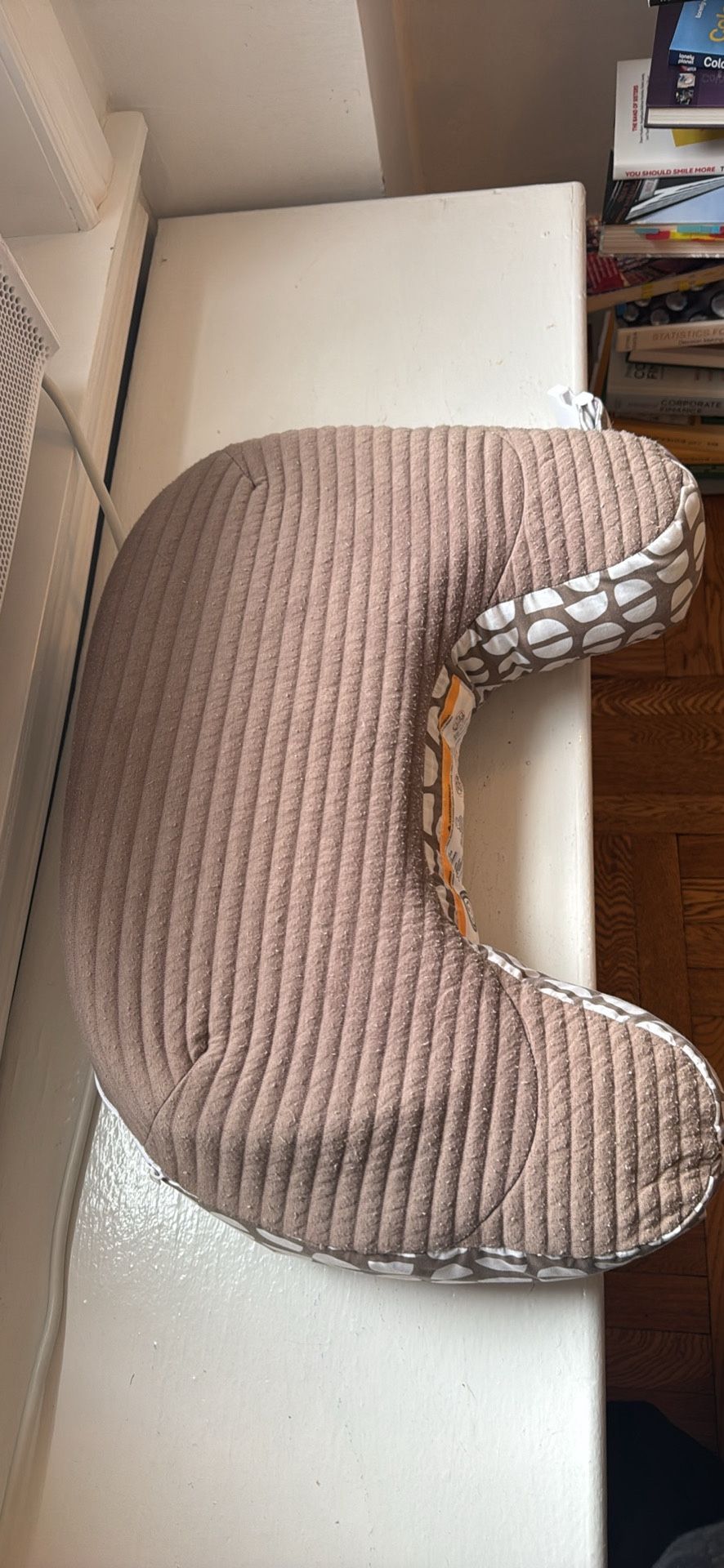 Boppy Best Latch Pillow For Sale/pickup