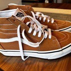 Unisex Vans High Tops (size 8 Women’s, 6.5 Men’s)