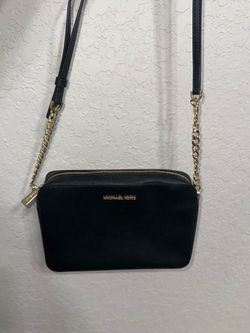 Micheal Kors purse