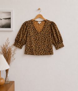 Leopard print chic cropped top