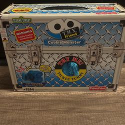 Fisher Price Tickle Me Cookie Monster 