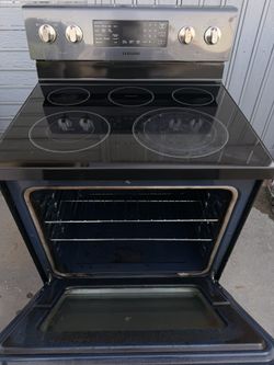 Samsung Microwave And Stove