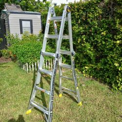 Gorilla 18 Ft 300 Lbs Ladder 