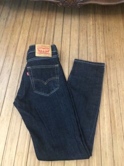 511 Levi’s for men’s size W31. L32 STRAIGHT LEG