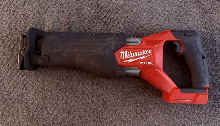 Milwaukee Fuel Sawzall