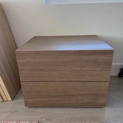 Dresser / Night Stand 