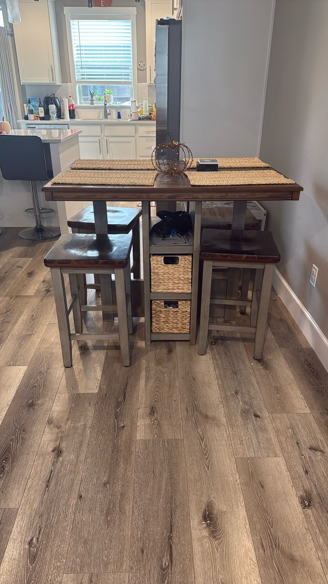 Table For Four Counter Hieght 
