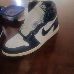 Air Jordan Retro High OG Midnight Navy - Size 10 1/2