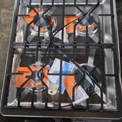 NEW GE 30 IN  GAS COOKTOP STAINLESS STEEL 