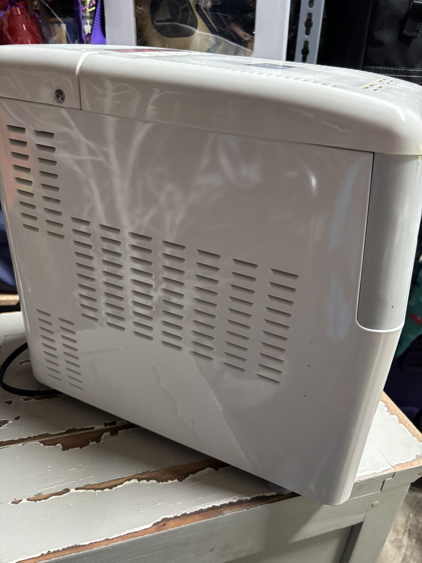 Bread Maker - Zojirushi Brand