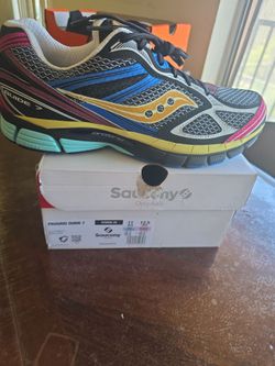Saucony ProGrid Guide 7 Foot Locker Exclusive S70936-35 Multi-Color Black