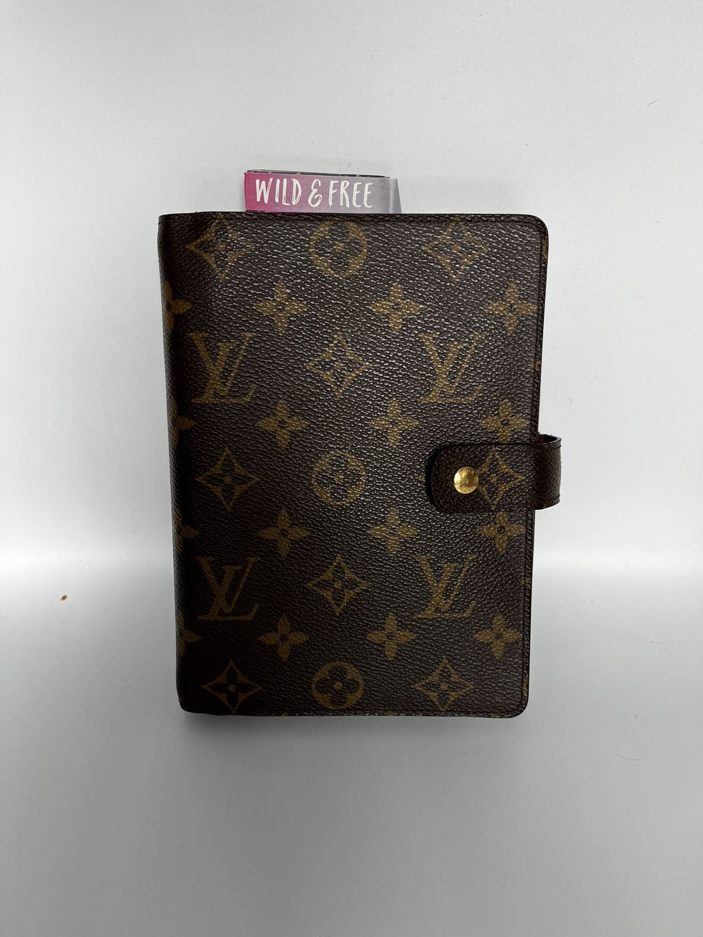 Louis Vuitton: Monogram Medium Ring Agenda Cover