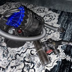 DYSON DC23 Vacuum 