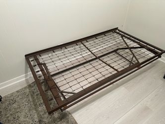 Working Trundle frame $20 obo