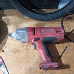 18 V Milwaukee older style impact wrench only