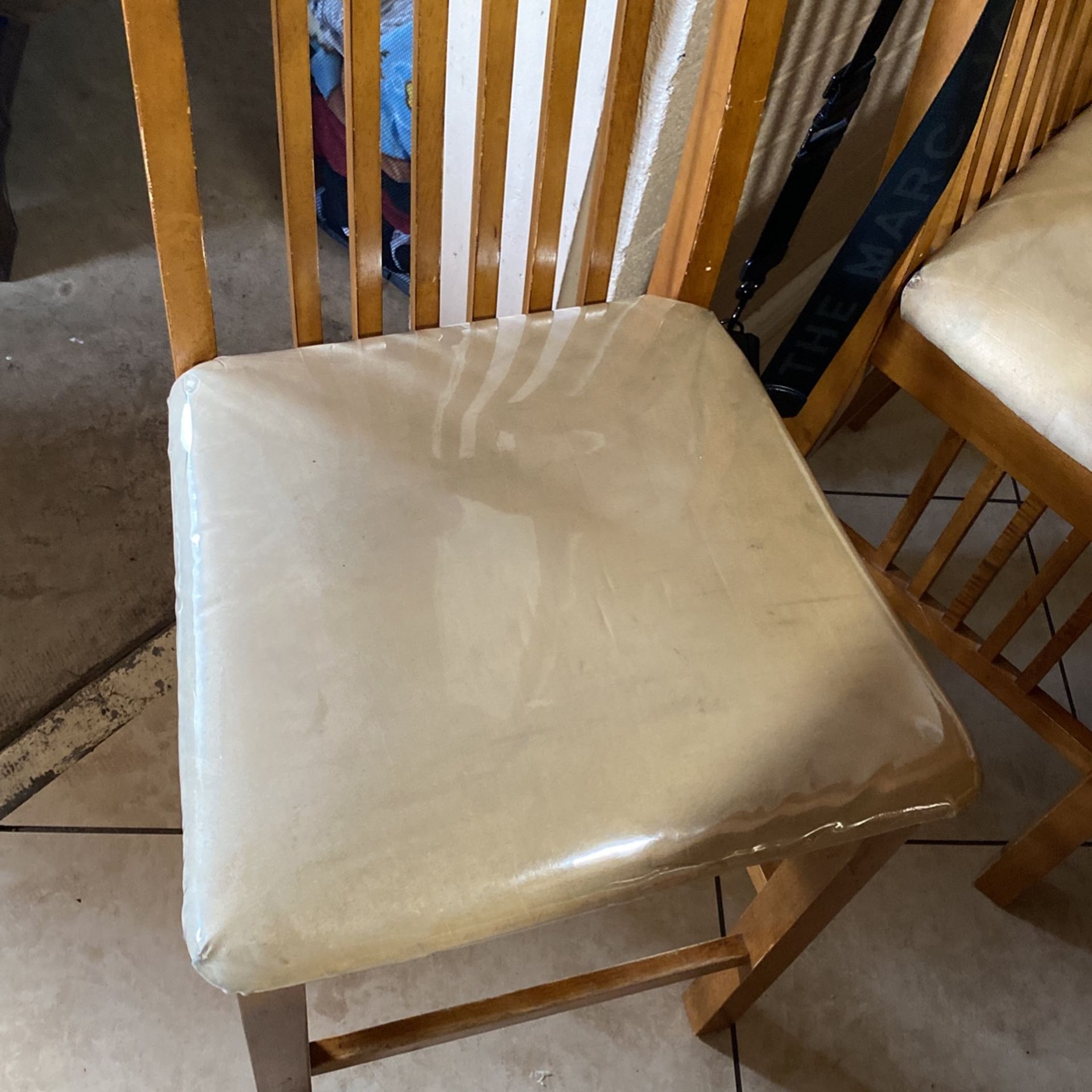 Table With 8 Chairs