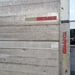 2005 Chevrolet Box Truck / With Lift gate Cold a/c Strong Engine 4.8