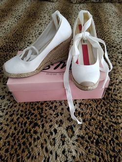 Shoes size 7 1/2