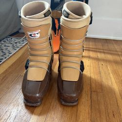 Full Tilt Tom Wallisch Pro Model