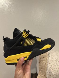 Jordan 4s