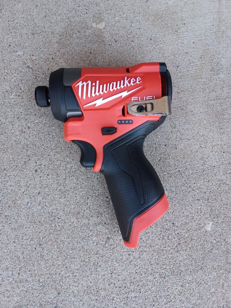 IMPACT DRILL MILWAUKEE TOOL ONLY