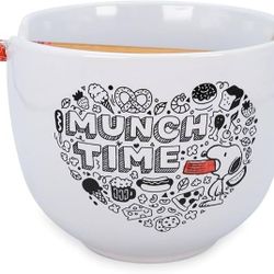 Peanuts "Munch Time Ceramic Dinnerware Set | Includes 20-Ounce Ramen Noodle Bowl and Wooden Chopsticks