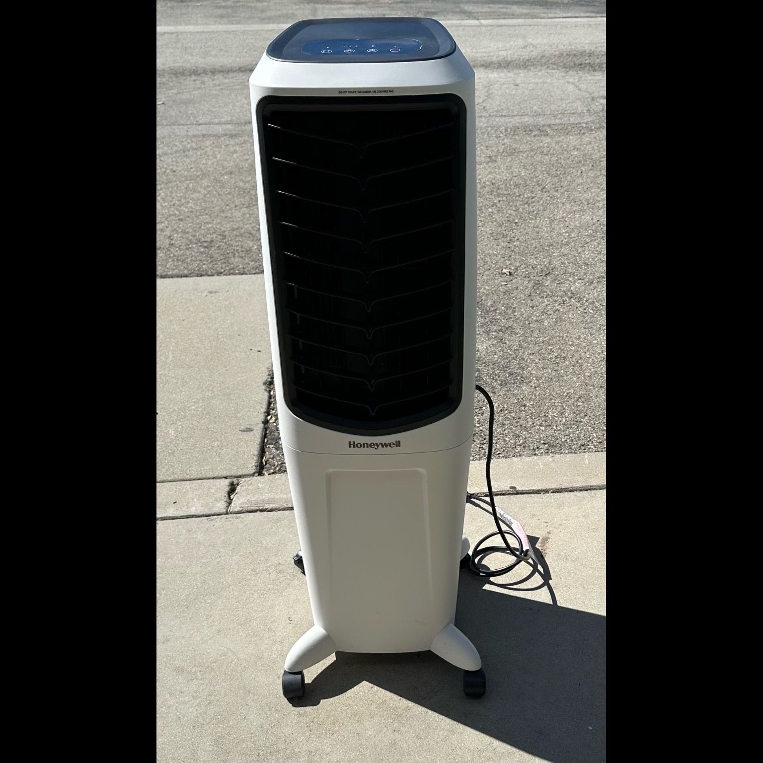 Honeywell 700 Cfm Evaporative Cooler