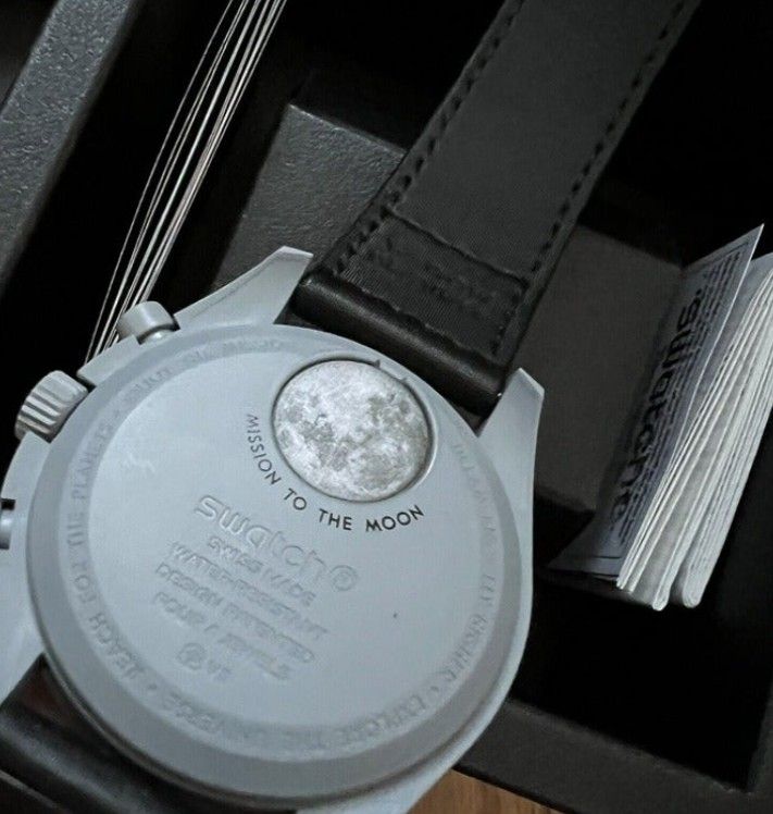 Swatch Omega Moonswatch - Mission To The Moon for Rs.38,382 for sale from a  Private Seller on Chrono24