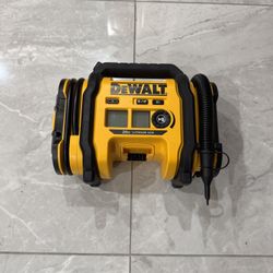 Dewalt 20v Portable Cordless Inflator (Tool Only)