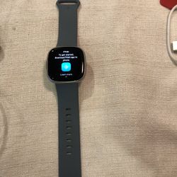 Fitbit Versa 4 