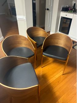 4 Mid Century Modern  Dining chairs