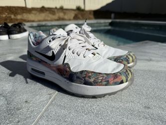 Women’s Golf Shoes Nike Air max Size 8