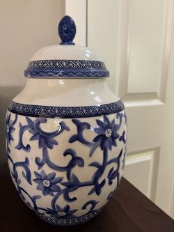 Vintage Ralph Lauren tall ceramic jar