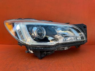 2015 2016 2017 SUBARU LEGACY SEDAN RIGHT PASSENGER SIDE HALOGEN HEADLIGHT OEM