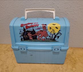 Vintage scooby doo lunchbox