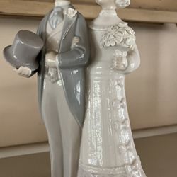 Vintage Lladro Bride and Groom Wedding Couple Figurine #4808