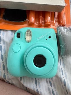 Fujifilm Instax Mini 7+ Camera