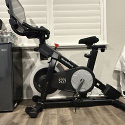 NodicTrack Si22 Studio commercial Bike 