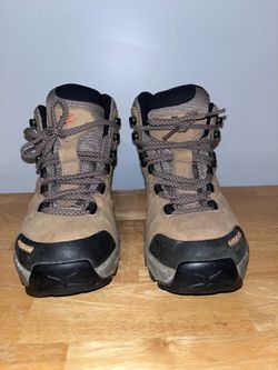 Woman’s size 6 Garmont Hiking Boots