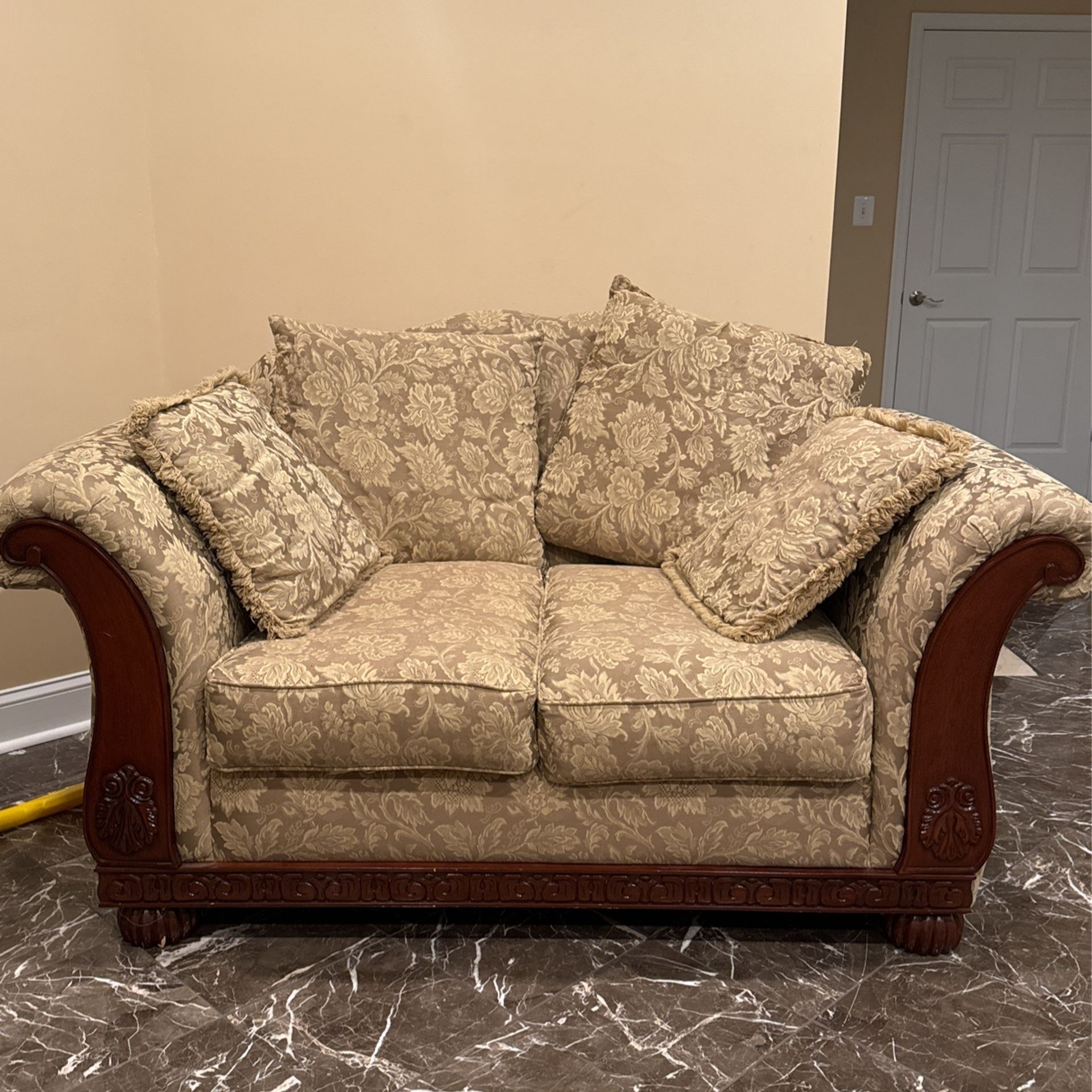 Sofa Set