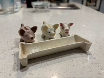 Vintage Ceramic Three Little Pigs and Feeding Trough Set