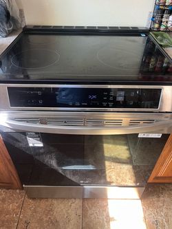 BRAND NEW INDUCTION STOVE